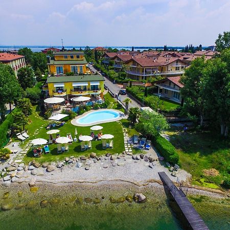 Hotel La Rondine Sirmione Exterior photo