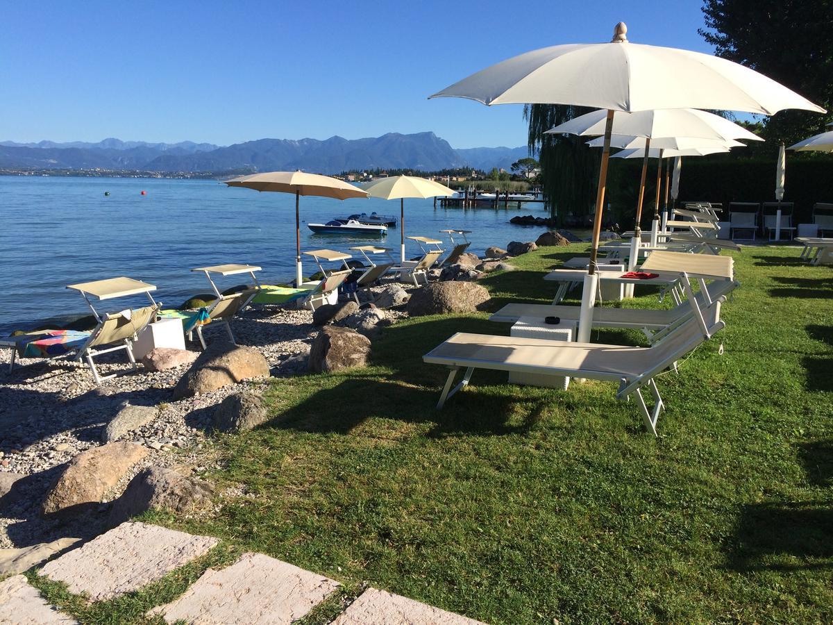 Hotel La Rondine Sirmione Exterior photo