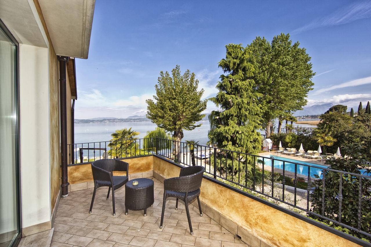 Hotel La Rondine Sirmione Exterior photo