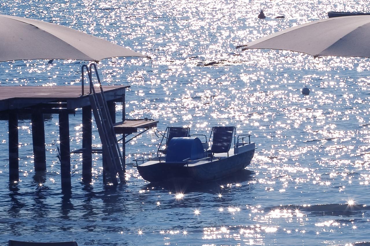 Hotel La Rondine Sirmione Exterior photo