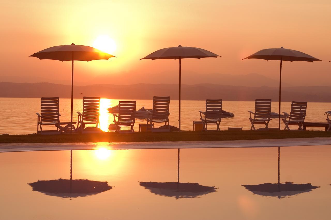 Hotel La Rondine Sirmione Exterior photo